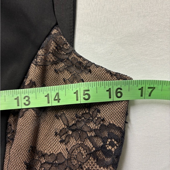 BCBGMaxAzria Sleeveless Black Lace Panel Floor Length Evening Gown Size 2 - Picture 5 of 8